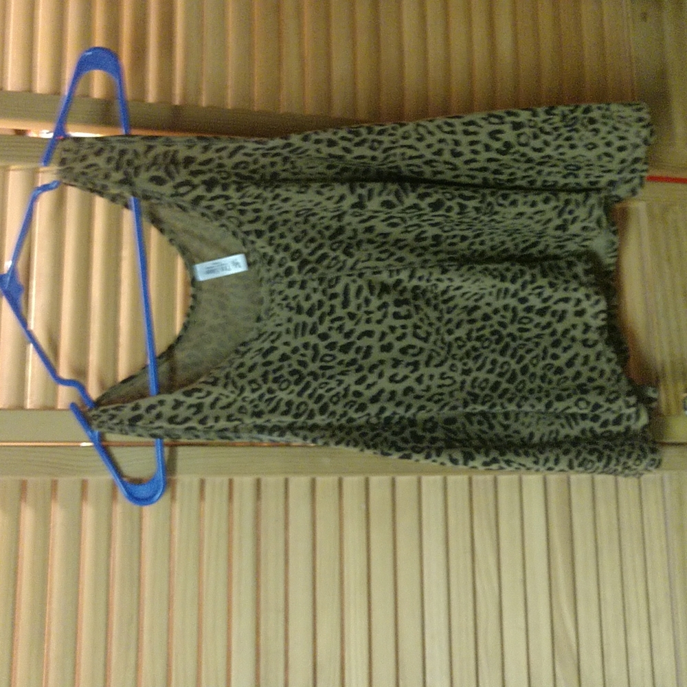 Victoria's Secret VS Tee Shop Brand Women's Black & Tan Leopard Tank-Size Small